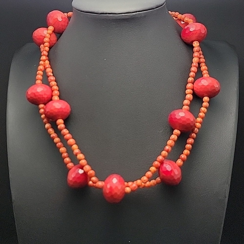 Elegant Sponge Coral 19mm Faceted Red Swirl Glass Beaded Long Draping Necklace